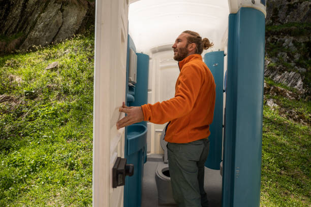 Best Porta potty delivery and setup  in Vero Lake Estates, FL