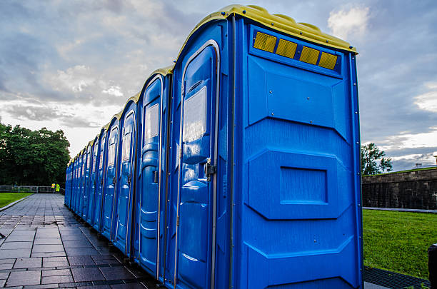 Best Portable toilet rental cost  in Vero Lake Estates, FL